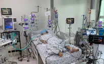Cứu sống bé gái viêm cơ tim tối cấp, rối loạn nhịp tim nặng