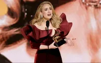 Chiến thắng hạng mục Màn trình diễn solo pop, Adele đã có giải Grammy thứ 16 trong sự nghiệp