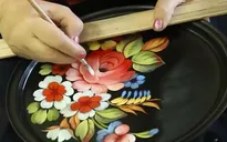 Độc đáo tranh khay mỹ nghệ Zhostovo