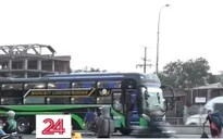 "Xe dù, bến cóc" vẫn nhộn nhịp tại TP Hồ Chí Minh