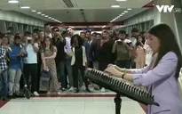 Âm nhạc trên tàu điện ngầm ở Dubai
