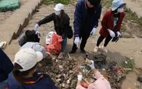 Nhiều trường đại học “tuyên chiến” với rác thải nhựa