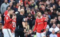 Lĩnh thẻ đỏ trực tiếp, Casemiro bị treo giò 4 trận