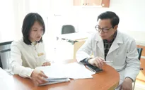 Chiến thắng ung thư xương, cô gái đầu quân vào ngành y để trả ơn cuộc đời