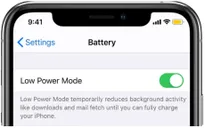 Tại sao pin của iPhone có màu vàng?