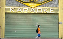 Chờ tháo gỡ khó khăn, chủ quán karaoke "ngóng" ngày mở lại