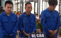 Hành hung 2 nữ nhân viên gác tàu, 3 thanh niên lĩnh án