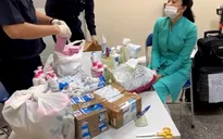 Khám xét nơi ở của 4 tiếp viên hàng không mang hơn 11kg ma túy từ Pháp về Việt Nam