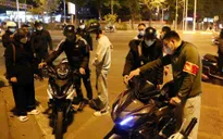''Quái xế'' độ xe, nẹt pô náo loạn đường phố Hà Nội