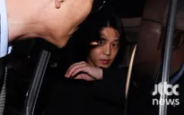 Yoo Ah In đã trở về nhà sau 12 giờ triệu tập riêng với cảnh sát về cáo buộc ma tuý