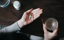 Ngừng thuốc chống trầm cảm? Đây là cách để bạn làm điều đó một cách an toàn