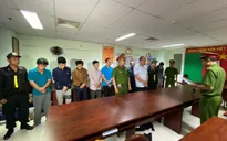 Bắt tạm giam nguyên Giám đốc và 10 nhân viên Trung tâm đăng kiểm 50-05V