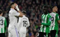Real Madrid chia điểm với Real Betis sau trận hòa không bàn thắng