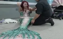 Lễ hội nàng tiên cá của những người khuyết tật