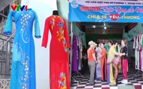 Áo dài nghĩa tình trao tay phụ nữ