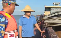 Phát hiện tàu chở hơn 1 nghìn tấn than không rõ nguồn gốc