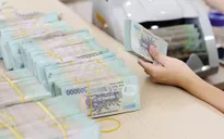 Lãi suất tiết kiệm tiếp tục giảm sâu
