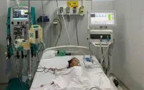 Lọc máu liên tục cứu sống bé gái mắc tay chân miệng nặng