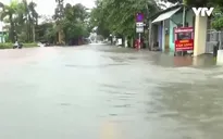 Nhiều khu dân cư ở Đà Nẵng vẫn bị ngập sâu