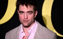Robert Pattinson thừa nhận nỗi sợ hãi bị sỉ nhục