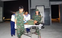 Trung tâm Y tế thị trấn Trường Sa kịp thời cấp cứu ngư dân gặp nạn trên biển