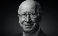 Huyền thoại Manchester United Sir Bobby Charlton qua đời