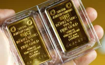 Giá vàng trượt mốc 71 triệu đồng/lượng