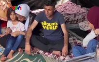 Đeo vòng tay đề phòng bất trắc cho người thân ở Gaza