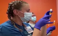 Mỹ khuyến nghị tiêm định kỳ vaccine đậu mùa khỉ