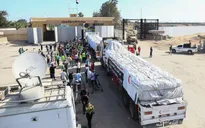 Đoàn xe cứu trợ quy mô lớn tiến vào Dải Gaza, WHO lo ngại về sự an toàn của các nhân viên cứu trợ