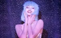 Những bức ảnh Lisa (BLACKPINK) tại CLB thoát y gây tranh cãi