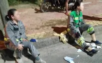 Hai công nhân bị nhóm thanh niên bắn khi đang dọn vệ sinh môi trường
