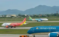 Hãng hàng không điều chỉnh lịch bay do ảnh hưởng của bão Koinu