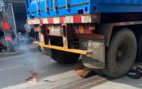 TP Hồ Chí Minh: Va chạm xe container, người vợ tử vong thương tâm