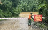 Mưa lớn gây ngập lụt, chia cắt một số địa phương ở Quảng Trị