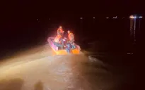 Lật thuyền, 3 bố con gặp nạn thương tâm