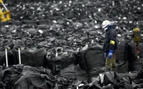 Nhật Bản thu gom 4 triệu tấn đất nhiễm xạ mỗi năm tại Fukushima