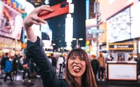 Chụp ảnh selfie có thể là "rủi ro sức khoẻ cộng đồng"