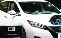Các hãng xe Nhật Bản tăng tốc chuyển đổi sang xe điện