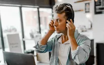 Nghiên cứu đột phá: Dùng âm nhạc để giảm cơn đau do chấn thương vật lý