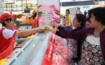 Hàng hóa Tết dồi dào, nhiều khuyến mãi