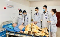 Cụ ông nguy kịch do vỡ phình động mạch chủ bụng