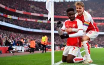 Phung phí cơ hội, Arsenal suýt đánh rơi chiến thắng