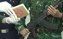 Điện Biên: Bắt đối tượng vận chuyển 12 bánh heroin, 54.000 viên ma túy tổng hợp