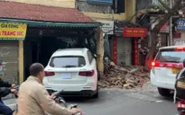 Hà Nội: Nữ tài xế có nồng độ cồn tông đổ tường ngôi nhà cổ trên phố Hàng Bạc