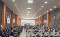 Tạm giữ hàng trăm xe điện có dấu hiệu vi phạm