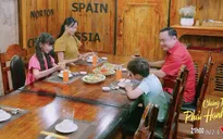 Chúng ta phải hạnh phúc - Tập 21: Vợ con Bình được đại gia đưa đi ăn