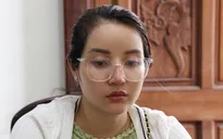 Bắt "nữ quái" có gương mặt đẹp đang trốn truy nã