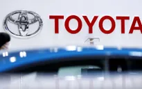 Doanh số toàn cầu của Toyota tăng kỷ lục