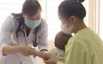 Cảnh báo tình trạng chuyển biến nặng ở trẻ mắc tay chân miệng